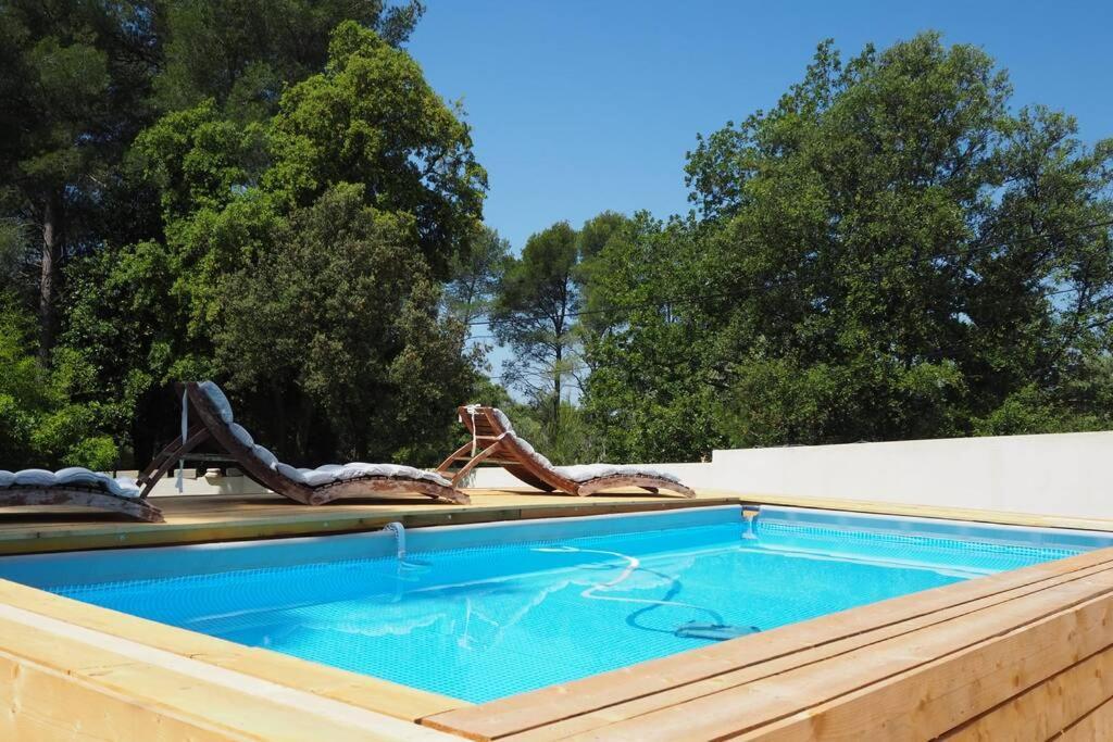 6 Personnes /piscine/campagne/terrain De Petanque/15 Km Bandol